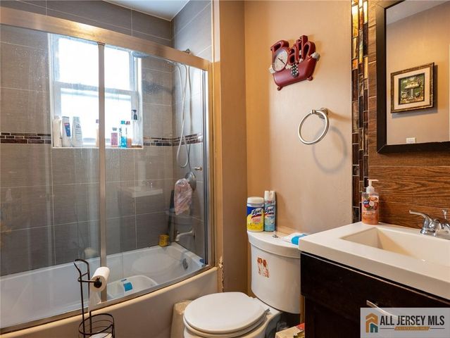 315 Winans Avenue, Hillside, NJ 07205
