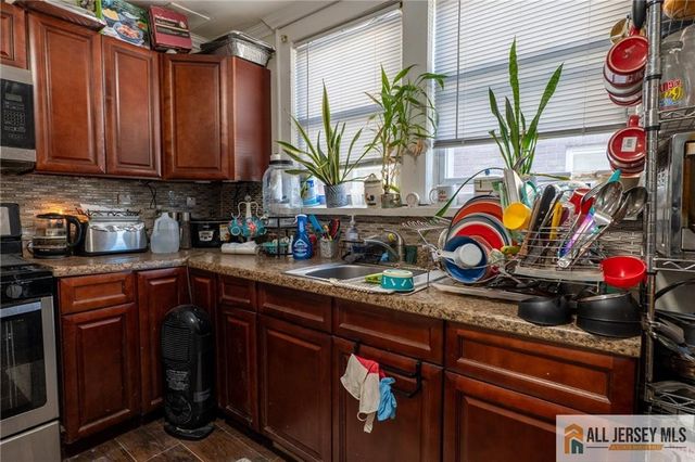 315 Winans Avenue, Hillside, NJ 07205