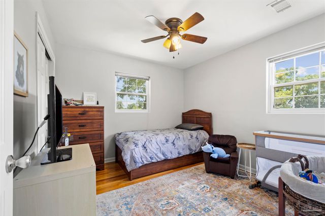 1757 Fox Rd, Pensacola, FL 32503