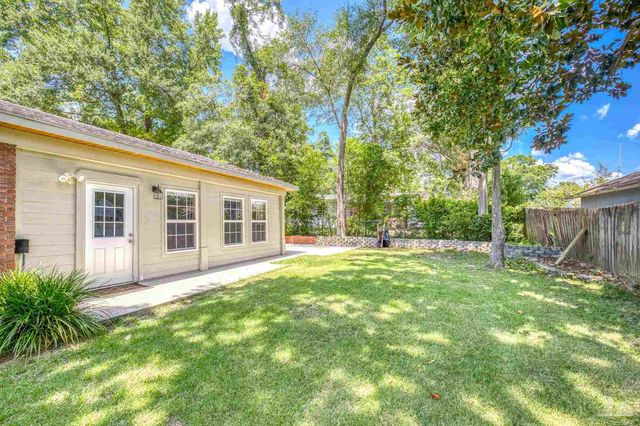 1757 Fox Rd, Pensacola, FL 32503