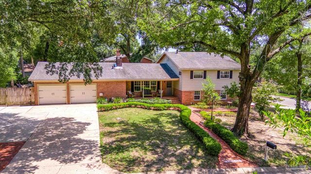 1757 Fox Rd, Pensacola, FL 32503