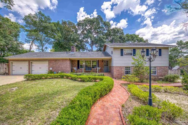 1757 Fox Rd, Pensacola, FL 32503