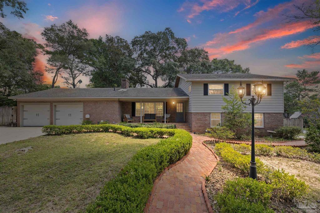 1757 Fox Rd, Pensacola, FL 32503