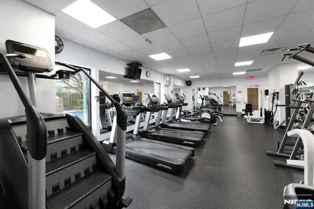 770 Anderson Avenue 21H, Cliffside Park, NJ 07010