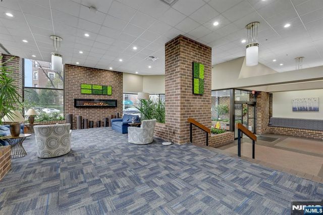 770 Anderson Avenue 21H, Cliffside Park, NJ 07010