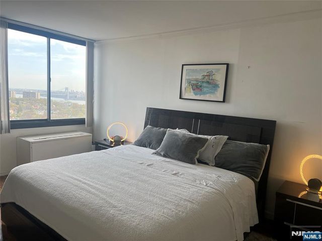 770 Anderson Avenue 21H, Cliffside Park, NJ 07010