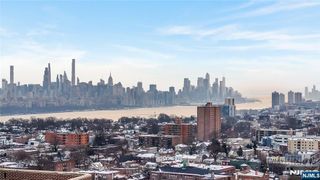 770 Anderson Avenue 21H, Cliffside Park, NJ 07010