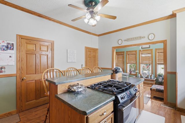 2118 W 3rd Street, Davenport, IA 52802