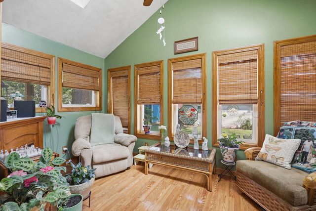 2118 W 3rd Street, Davenport, IA 52802