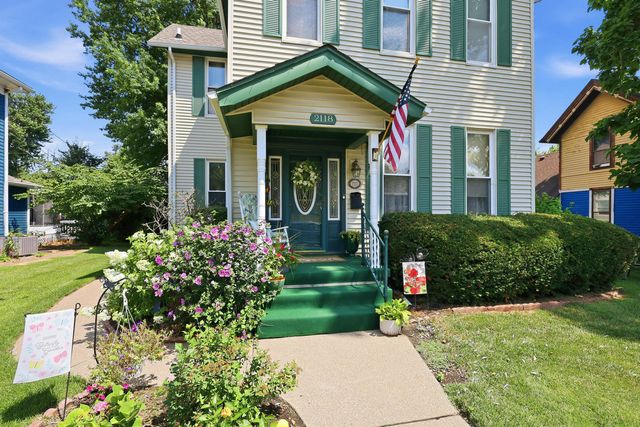 2118 W 3rd Street, Davenport, IA 52802