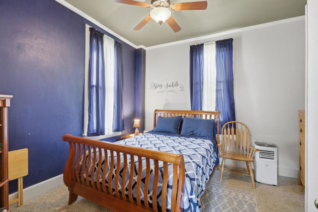 2118 W 3rd Street, Davenport, IA 52802