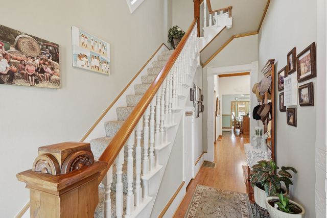 2118 W 3rd Street, Davenport, IA 52802