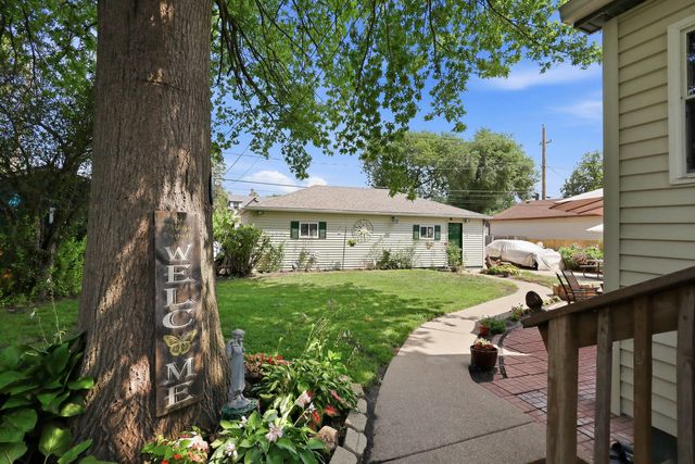 2118 W 3rd Street, Davenport, IA 52802