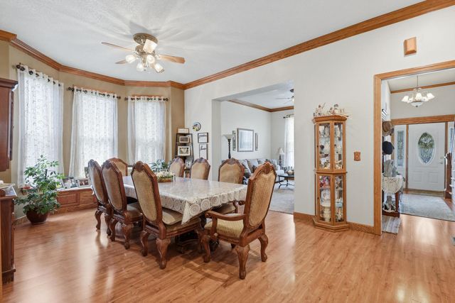 2118 W 3rd Street, Davenport, IA 52802