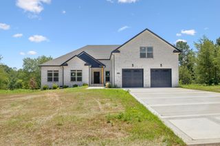 1630 Parchman Rd, Clarksville, TN 37040