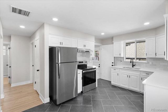 2903 W 39th Avenue, Denver, CO 80211