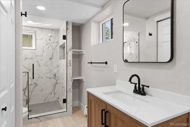 2903 W 39th Avenue, Denver, CO 80211