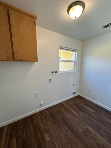 2253 N San Pablo Avenue, Fresno, CA 93704