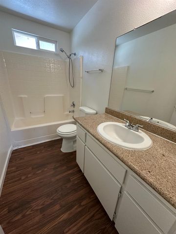 2253 N San Pablo Avenue, Fresno, CA 93704