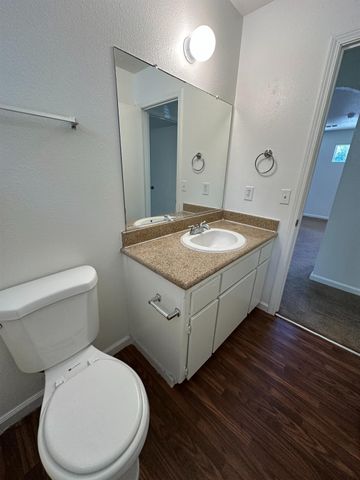 2253 N San Pablo Avenue, Fresno, CA 93704