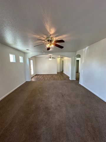 2253 N San Pablo Avenue, Fresno, CA 93704