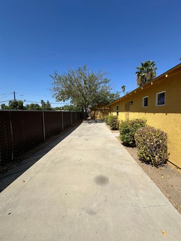 2253 N San Pablo Avenue, Fresno, CA 93704