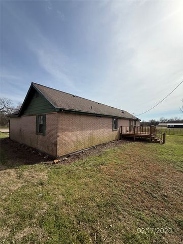 104 S Lilly Street, Kosse, TX 76653