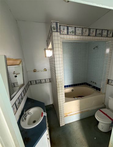 104 S Lilly Street, Kosse, TX 76653