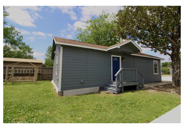 409 Robert Lee Road, Houston, TX 77009