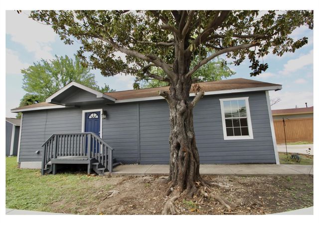 409 Robert Lee Road, Houston, TX 77009