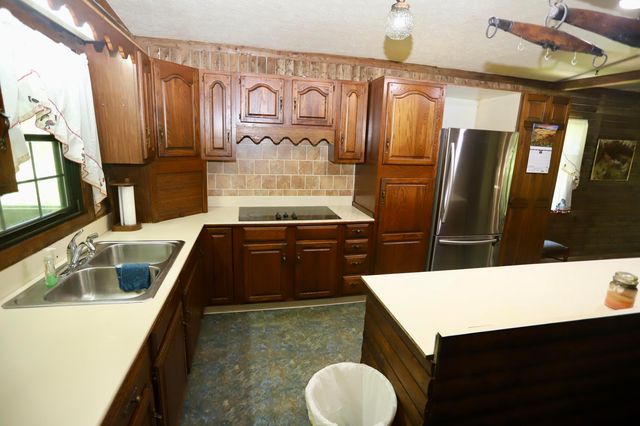2727 Panhandle Road, Delaware, OH 43015