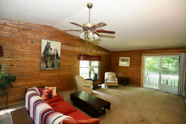 2727 Panhandle Road, Delaware, OH 43015