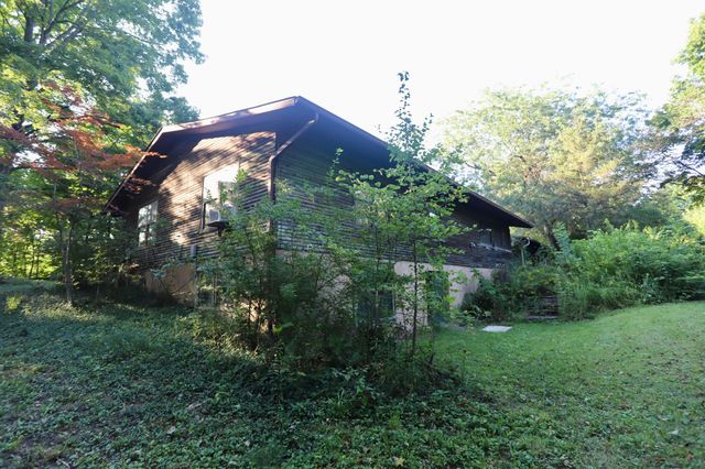 2727 Panhandle Road, Delaware, OH 43015