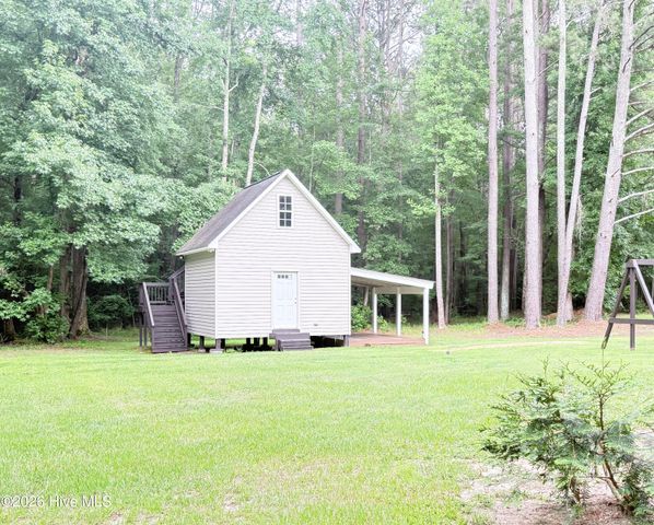 206 Tierra Lane, West End, NC 27376