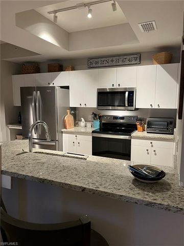 2815 Cypress Trace CIR 2-101, Naples, FL 34119