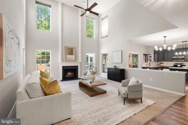 12328 GRIMSBY LN, Bristow, VA 20136