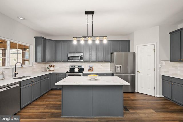12328 GRIMSBY LN, Bristow, VA 20136