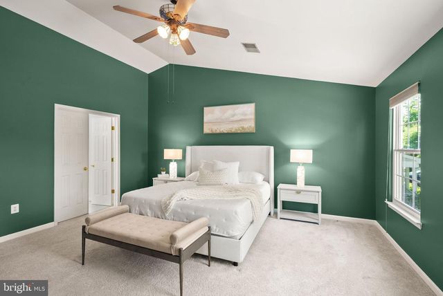 12328 GRIMSBY LN, Bristow, VA 20136