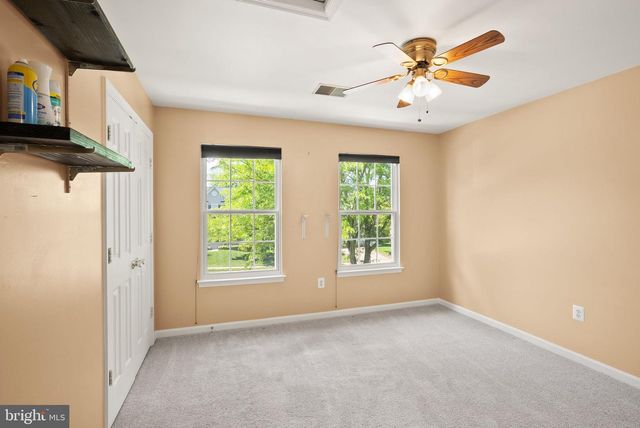 12328 GRIMSBY LN, Bristow, VA 20136