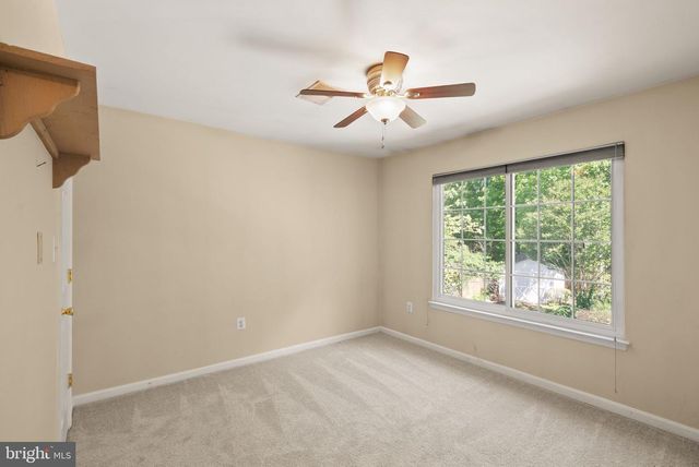 12328 GRIMSBY LN, Bristow, VA 20136