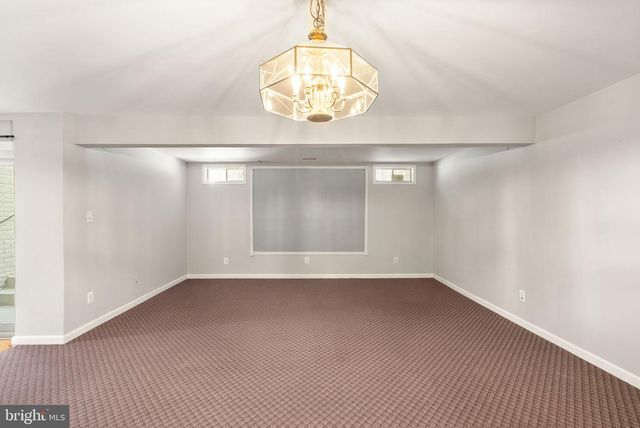 12328 GRIMSBY LN, Bristow, VA 20136