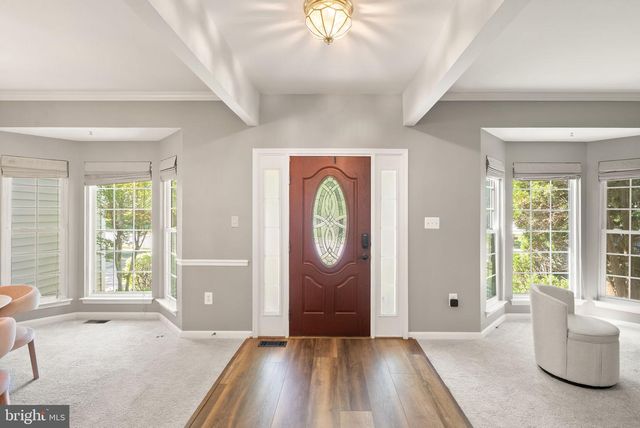12328 GRIMSBY LN, Bristow, VA 20136