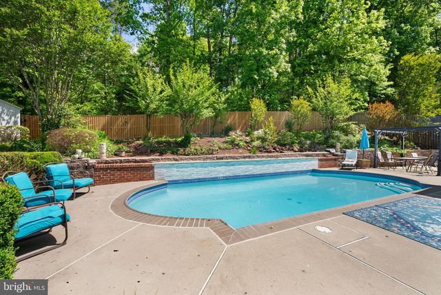 12328 GRIMSBY LN, Bristow, VA 20136
