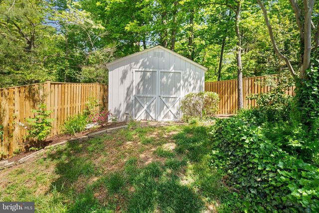 12328 GRIMSBY LN, Bristow, VA 20136