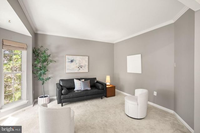 12328 GRIMSBY LN, Bristow, VA 20136