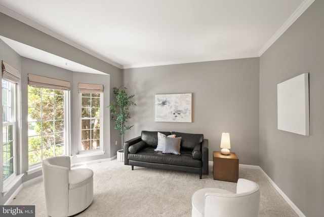 12328 GRIMSBY LN, Bristow, VA 20136