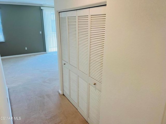 5210 Premiere Hills Drive 230, Woodland Hills, CA 91364