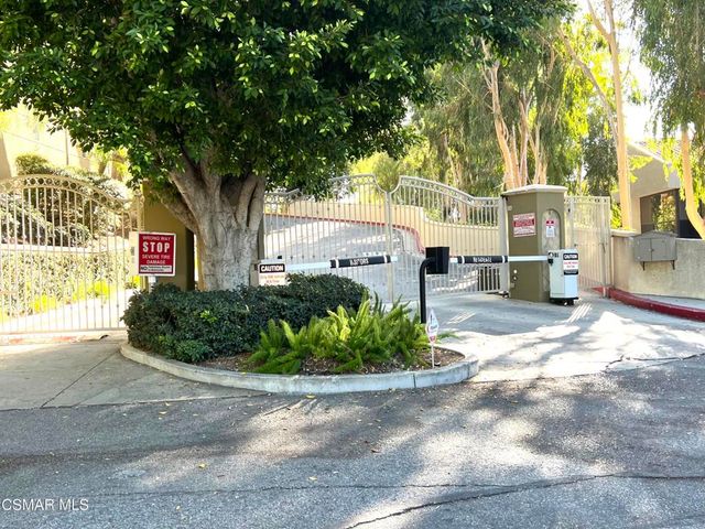 5210 Premiere Hills Drive 230, Woodland Hills, CA 91364