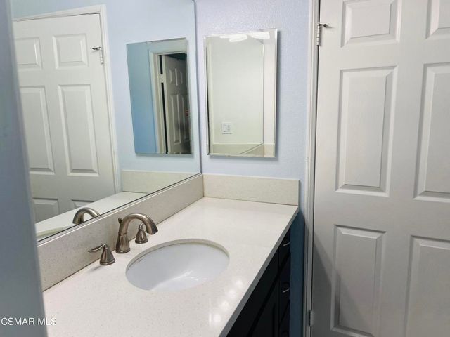 5210 Premiere Hills Drive 230, Woodland Hills, CA 91364