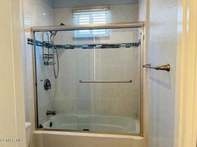 5210 Premiere Hills Drive 230, Woodland Hills, CA 91364